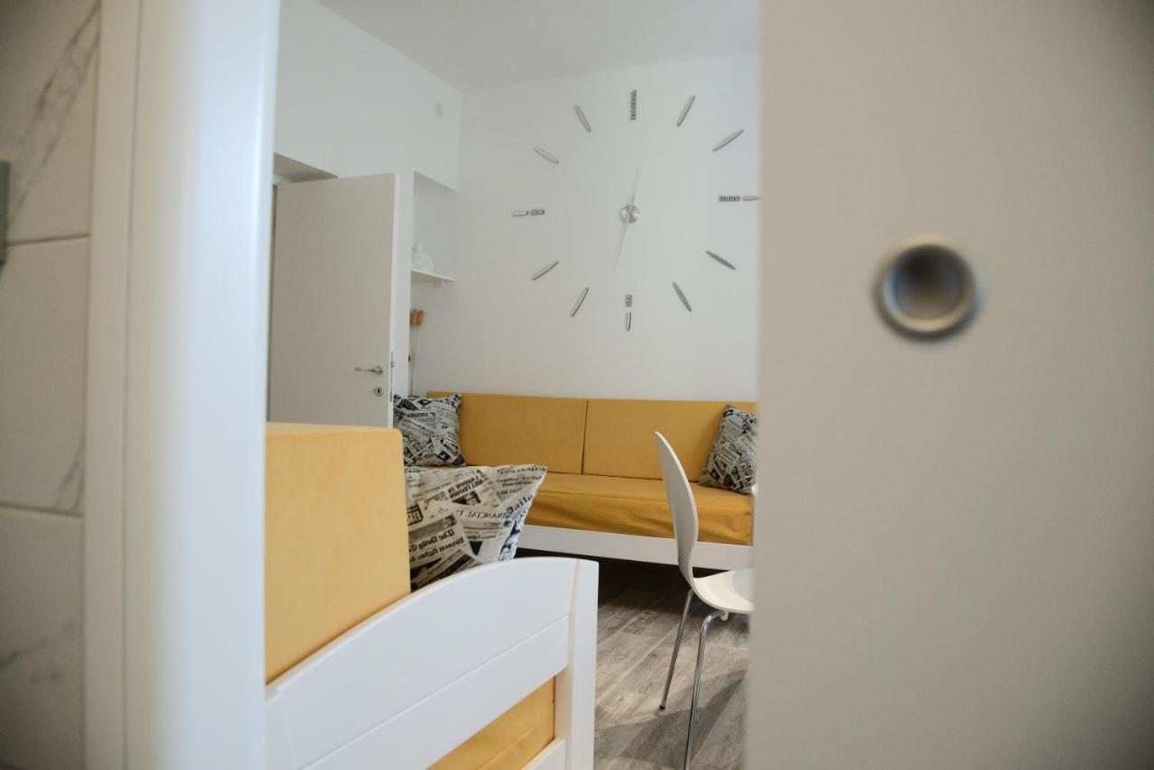 Crystal-Modern Apartment In The Center Of Novi Sad Exteriör bild